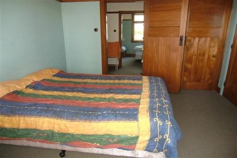 Photo of property in 6 Young Street, New Plymouth, 4310