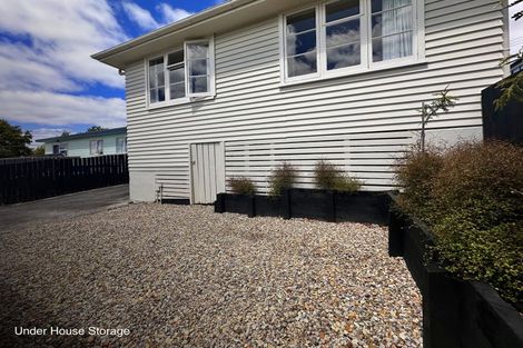 Photo of property in 45 Sunnyside Road, Sunnyvale, Auckland, 0612