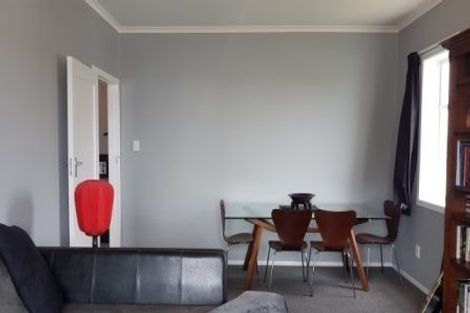 Photo of property in 2/2 Emerson Street, Petone, Lower Hutt, 5012