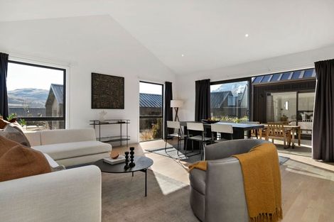 Photo of property in 4 Polperro Court, Jacks Point, Queenstown, 9371