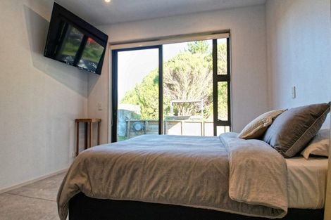 Photo of property in 35 Tama Road, Riversdale Beach, Masterton, 5872