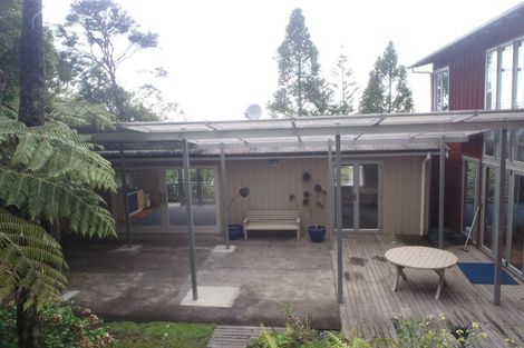 Photo of property in 29 Takahe Road, Titirangi, Auckland, 0604