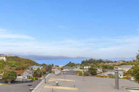 Photo of property in 3 Aspen Grove, Maungaraki, Lower Hutt, 5010