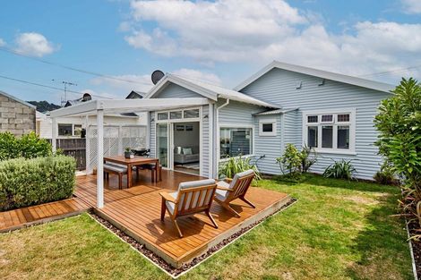 Photo of property in 132 Rongotai Road, Kilbirnie, Wellington, 6022