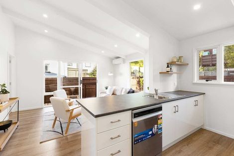 Photo of property in 2/14 Frederick Street, Waltham, Christchurch, 8011