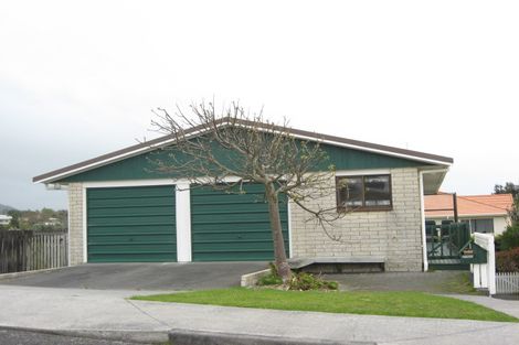 Photo of property in 6 Pitcairn Street, Oakura, 4314