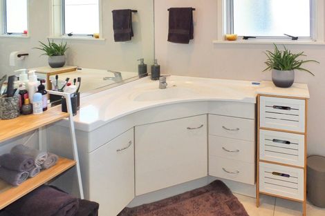 Photo of property in 11 Norbiton Road, Foxton, 4814