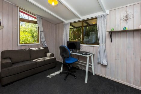 Photo of property in 8 Goodwin Place, Pinehaven, Upper Hutt, 5019