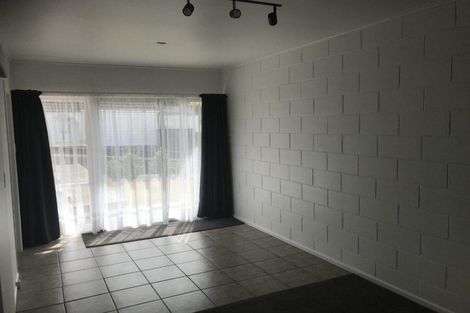 Photo of property in 2/18 Aubrey Street, Regent, Whangarei, 0112