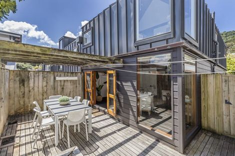 Photo of property in 70f Majoribanks Street, Mount Victoria, Wellington, 6011