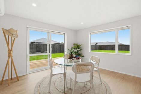 Photo of property in 27a Greig Crescent, Amberley, 7410