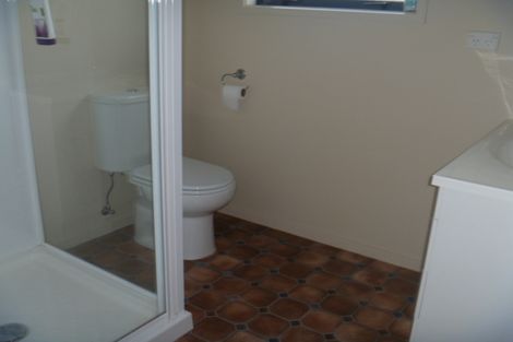 Photo of property in 11 Newcastle Street, Clyde, 9330