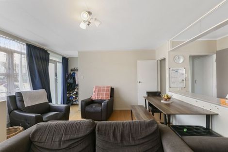 Photo of property in 7/55 Apu Crescent, Lyall Bay, Wellington, 6022