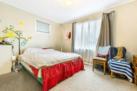 Photo of property in 26 Parrs Cross Road, Henderson, Auckland, 0612