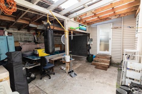 Photo of property in 49 Waiwhetu Road, Waiwhetu, Lower Hutt, 5010