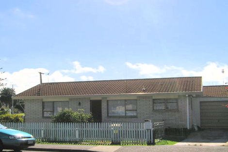 Photo of property in 3 Centreway Road, Orewa, 0931