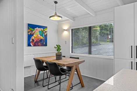 Photo of property in 41 Taioma Crescent, Te Atatu Peninsula, Auckland, 0610