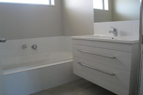 Photo of property in 16 Hurutini Way, Halswell, Christchurch, 8025