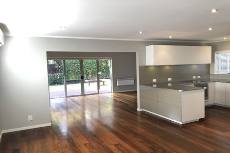 Photo of property in 2/20 Bracken Avenue, Takapuna, Auckland, 0622