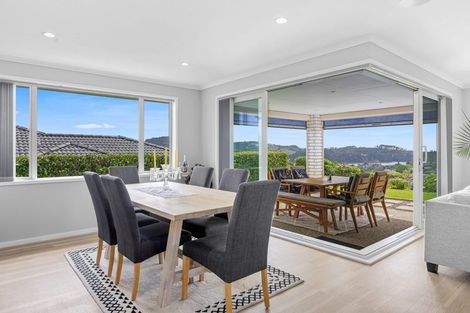 Photo of property in 15 Seaview Crescent, Hatfields Beach, Orewa, 0931