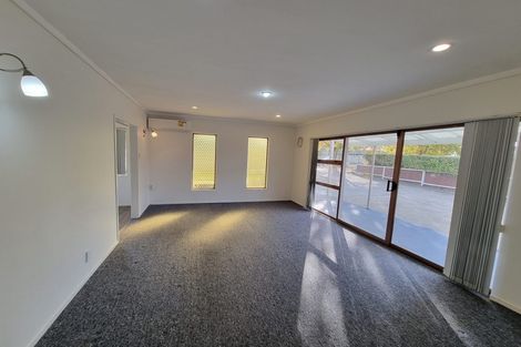 Photo of property in 244 Queen Street, Pukekohe, 2120