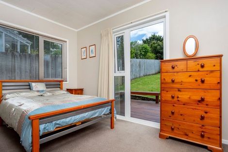 Photo of property in 10 Woodcote Drive, Glenfield, Auckland, 0629