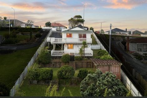 Photo of property in 322a Hillsborough Road, Hillsborough, Auckland, 1042