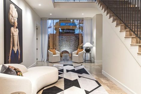 Photo of property in 118 Straven Road, Fendalton, Christchurch, 8014