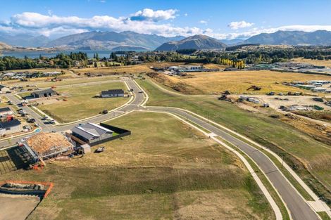 Photo of property in 13 Simpson Crescent, Wanaka, 9305