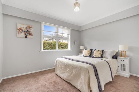 Photo of property in 1/206 Onewa Road, Birkenhead, Auckland, 0626