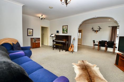 Photo of property in 2 Mckenzie Terrace, Carterton, 5713