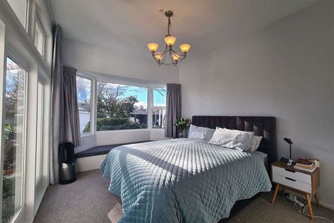 Photo of property in 2 Poulton Avenue, Richmond, Christchurch, 8013