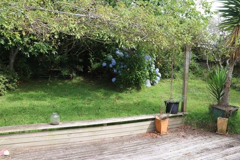 Photo of property in 545 Glenfield Road, Glenfield, Auckland, 0629