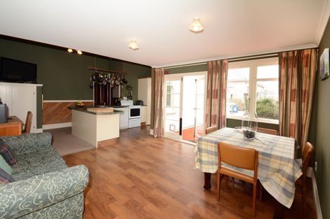 Photo of property in 9 Queens Drive, Saint Kilda, Dunedin, 9012