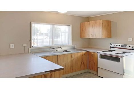 Photo of property in 53 Shamrock Street, Takaro, Palmerston North, 4412