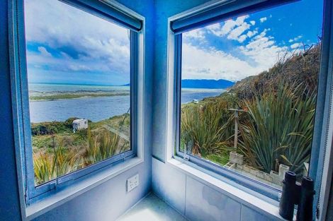 Photo of property in 41 Bluecliffs Beach Road, Papatotara, Tuatapere, 9691