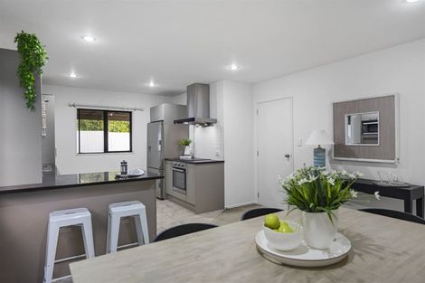 Photo of property in 209a Forrest Hill Road, Forrest Hill, Auckland, 0620