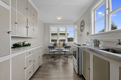 Photo of property in 24 Sare Crescent, Fairfield, Hamilton, 3214