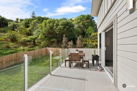 Photo of property in 17 Oceanview Terrace, Tirohanga, Lower Hutt, 5010