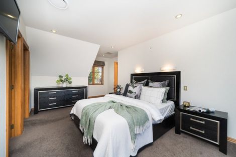 Photo of property in 183 Victoria Avenue, Hokowhitu, Palmerston North, 4410