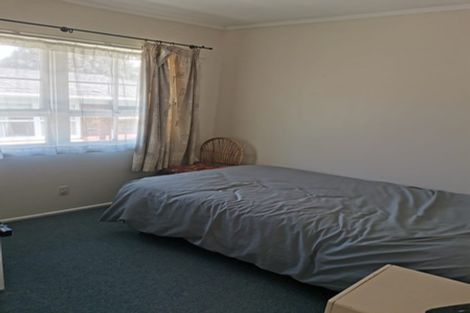 Photo of property in 1/14 Ellice Road, Totara Vale, Auckland, 0629