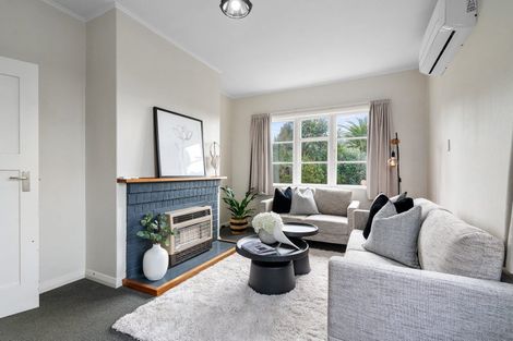 Photo of property in 76 Williams Street, Cambridge, 3434