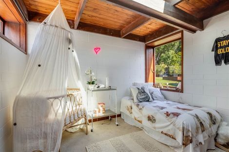 Photo of property in 182 Paremata Road, Paremata, Porirua, 5024