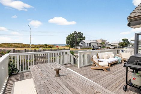 Photo of property in 4 Oceanbeach Road, Mount Maunganui, 3116