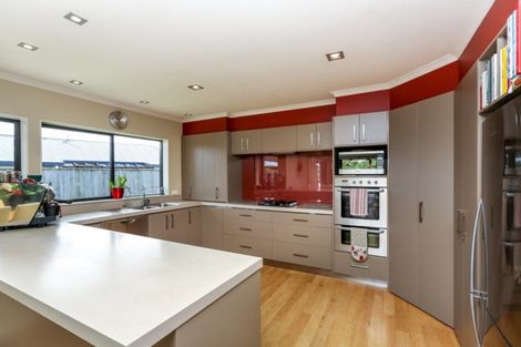 Photo of property in 13a Maple Crescent, Whalers Gate, New Plymouth, 4310