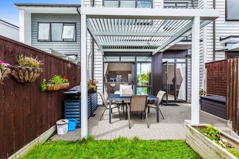 Photo of property in 12b Dida Park Drive, Kumeu, 0810