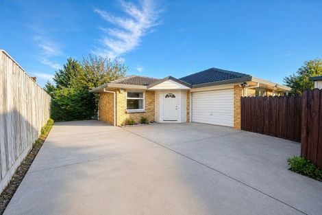 Photo of property in 2/51 East Street, Papakura, 2110