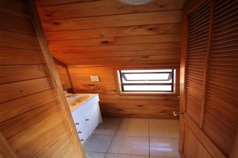 Photo of property in 1/170 Green Lane West, Greenlane, Auckland, 1051