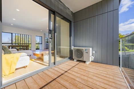 Photo of property in 24a Gladys Avenue, Glenfield, Auckland, 0629