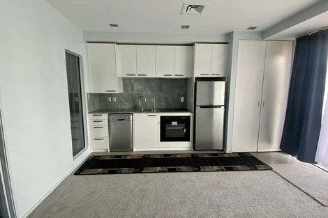 Photo of property in Shoal Haven Apartments, 203c/130 Anzac Street, Takapuna, Auckland, 0622